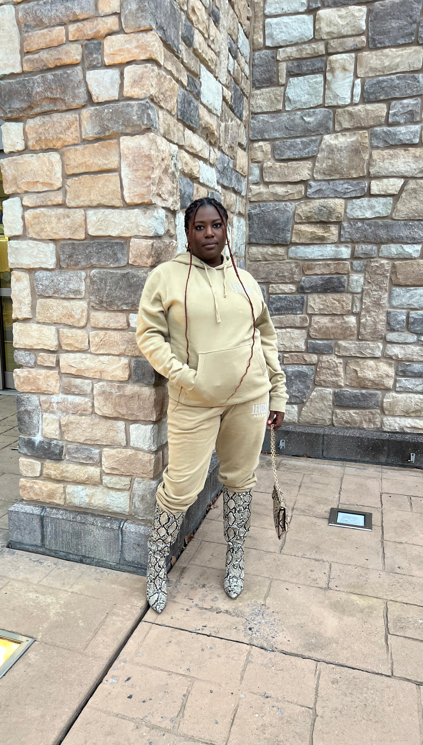 Essential Signature Logo Sweatsuit