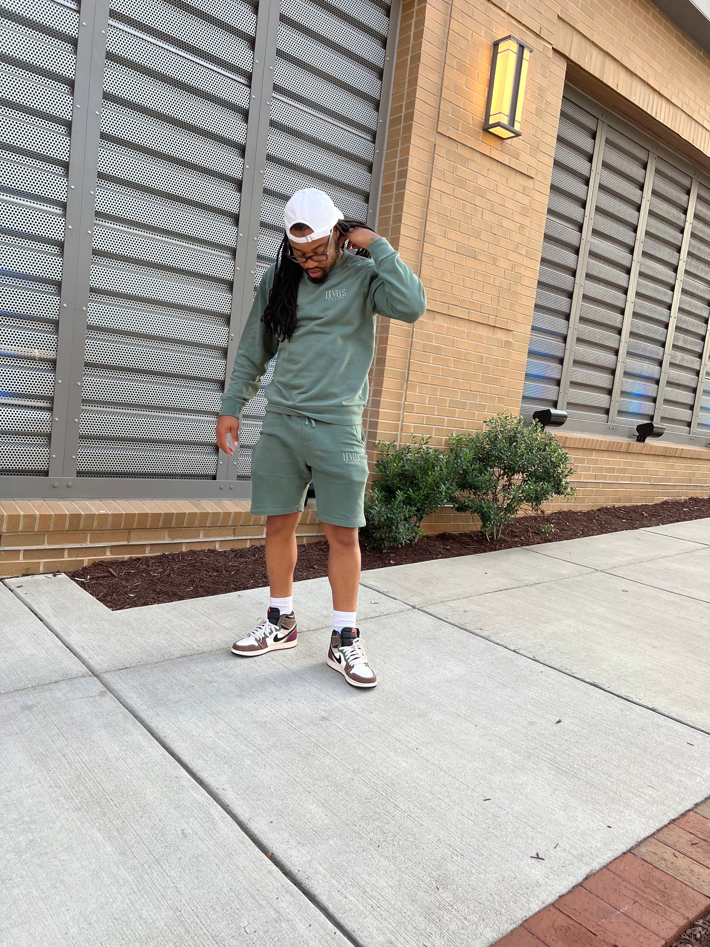 Men's Essential Signature Logo| Crewneck Short Set