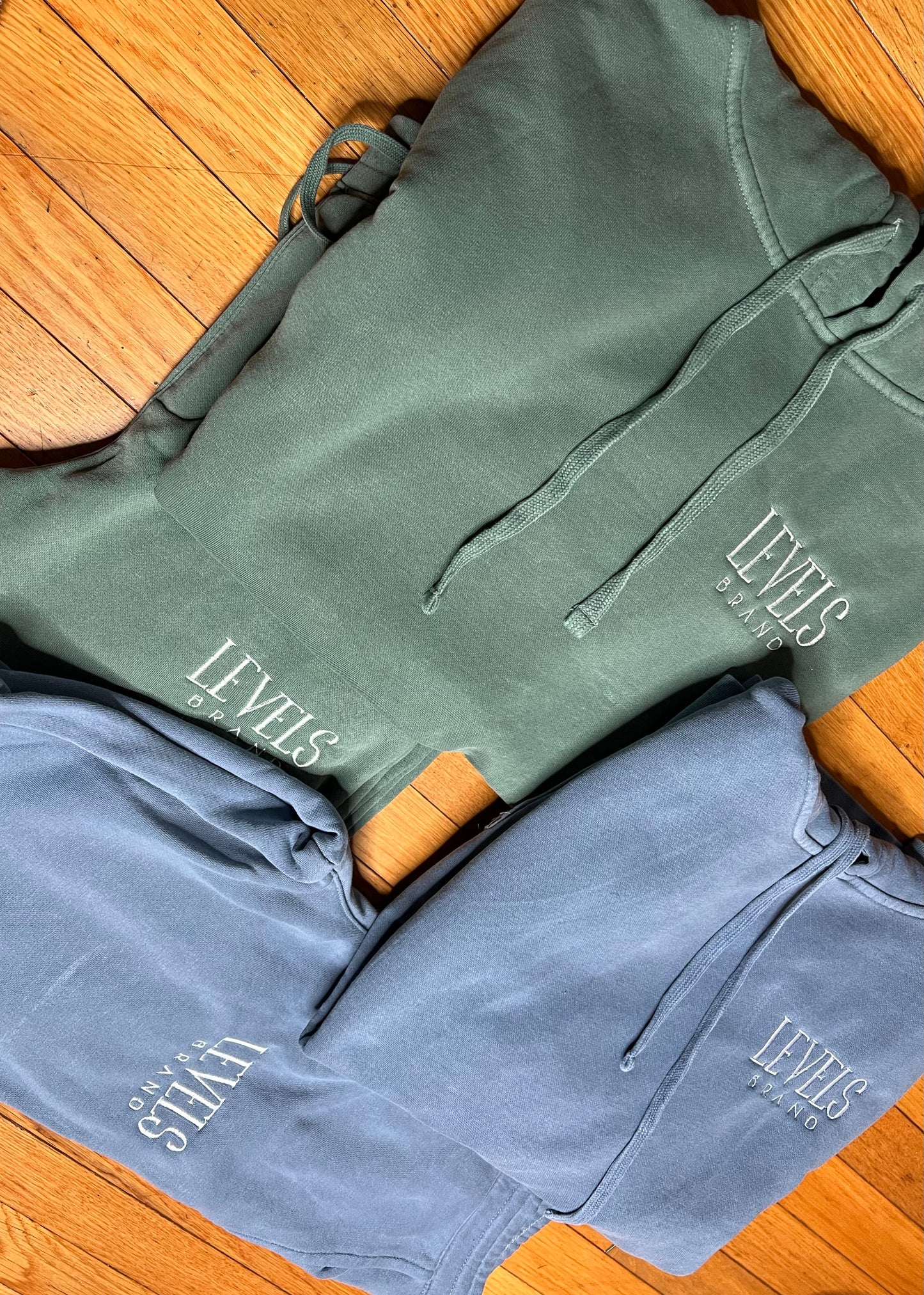 Essential Signature Logo Sweatsuit