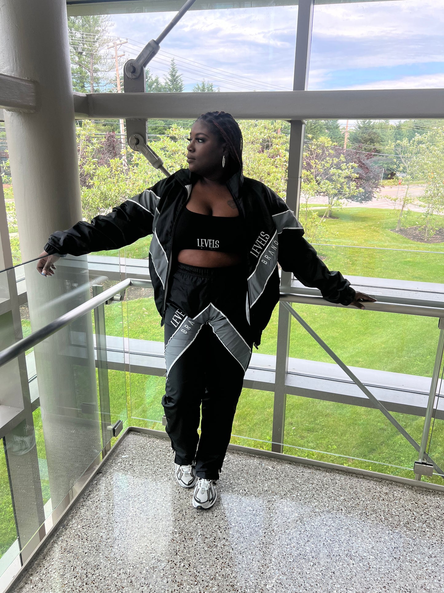 Levels V-Line Windbreaker Set |Black