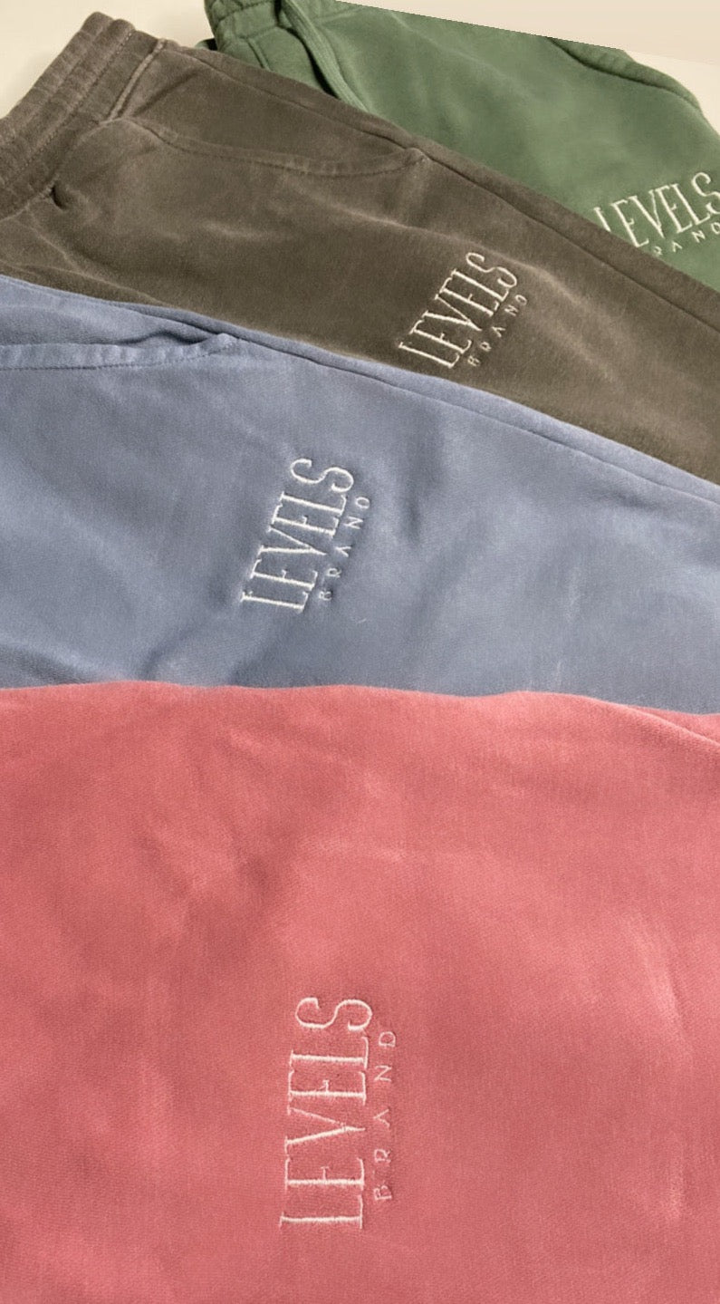 Men's Essential Signature Logo Shorts